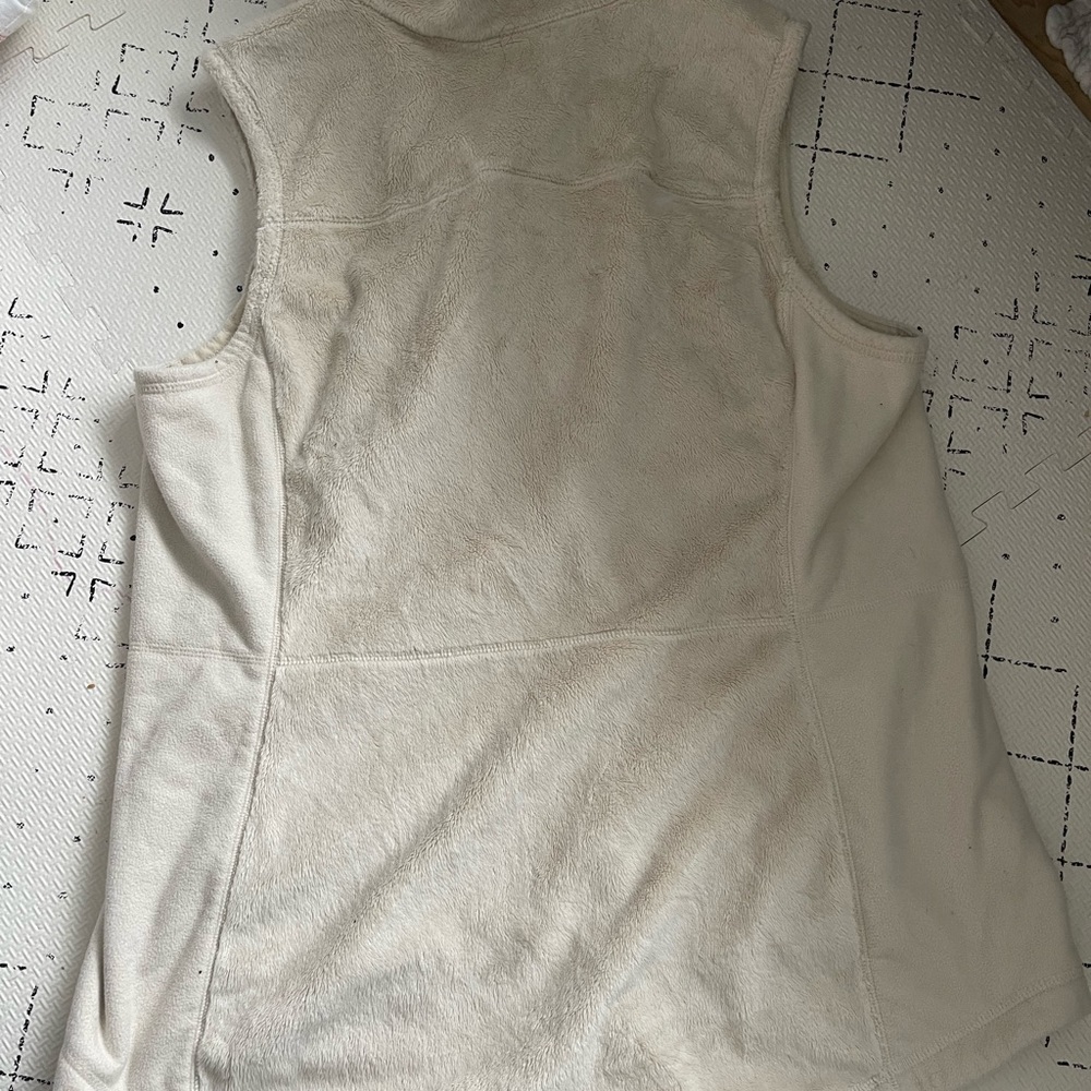 Llbean large teddy bear vest. Fuzzy and soft. Worn once.
